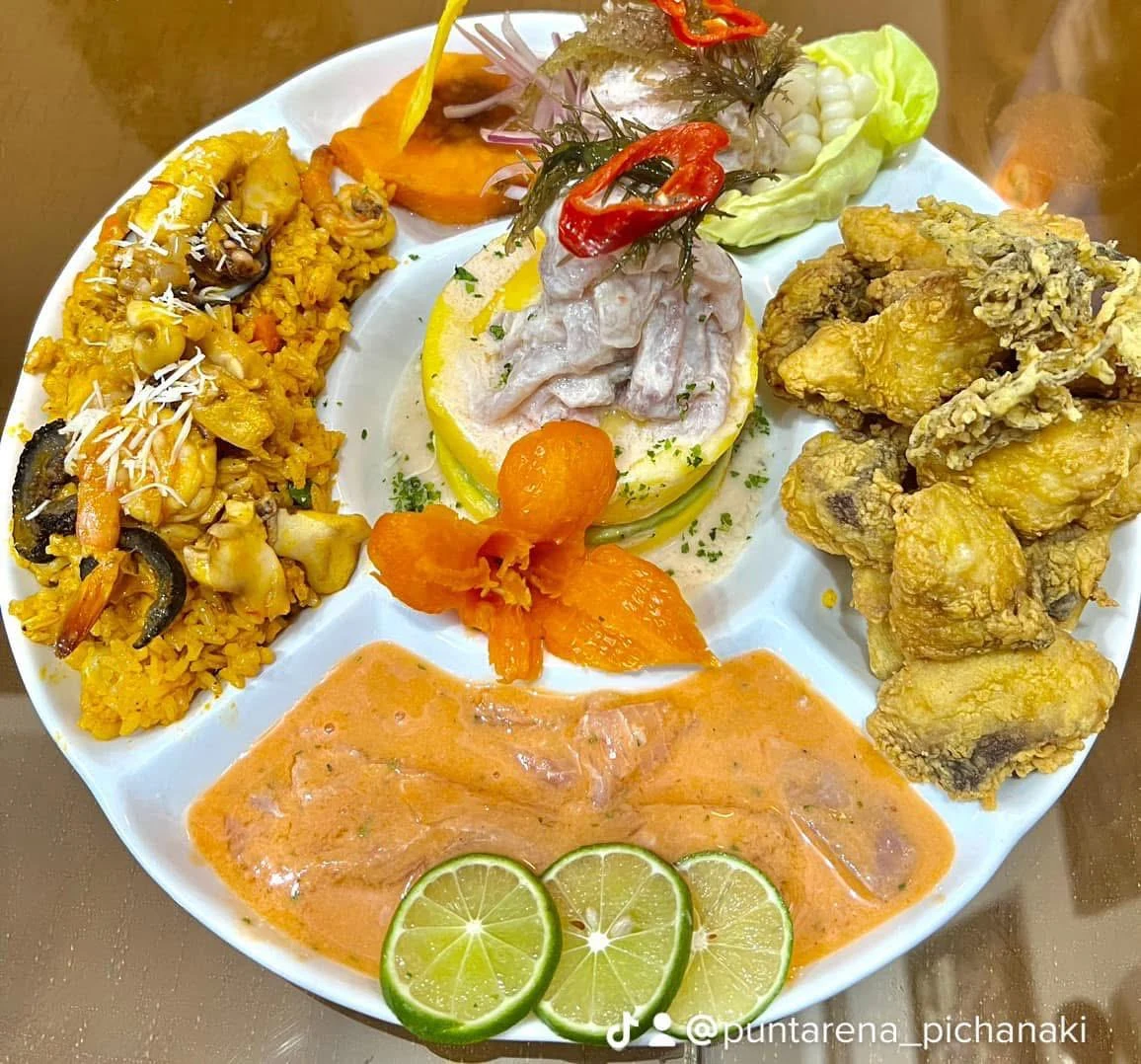 Chef y platos de Restaurante Puntarena Satipo